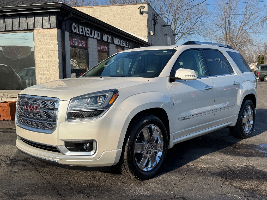 2015 GMC Acadia Denali's photo