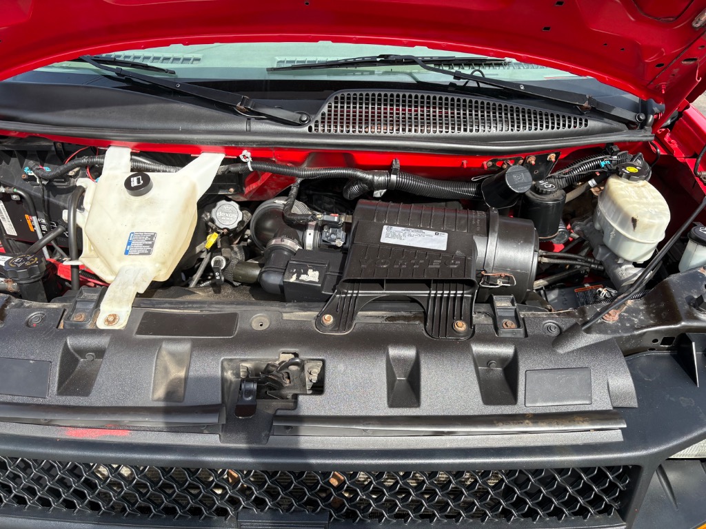 2017 Chevrolet Express Cargo Work Van - Photo 38