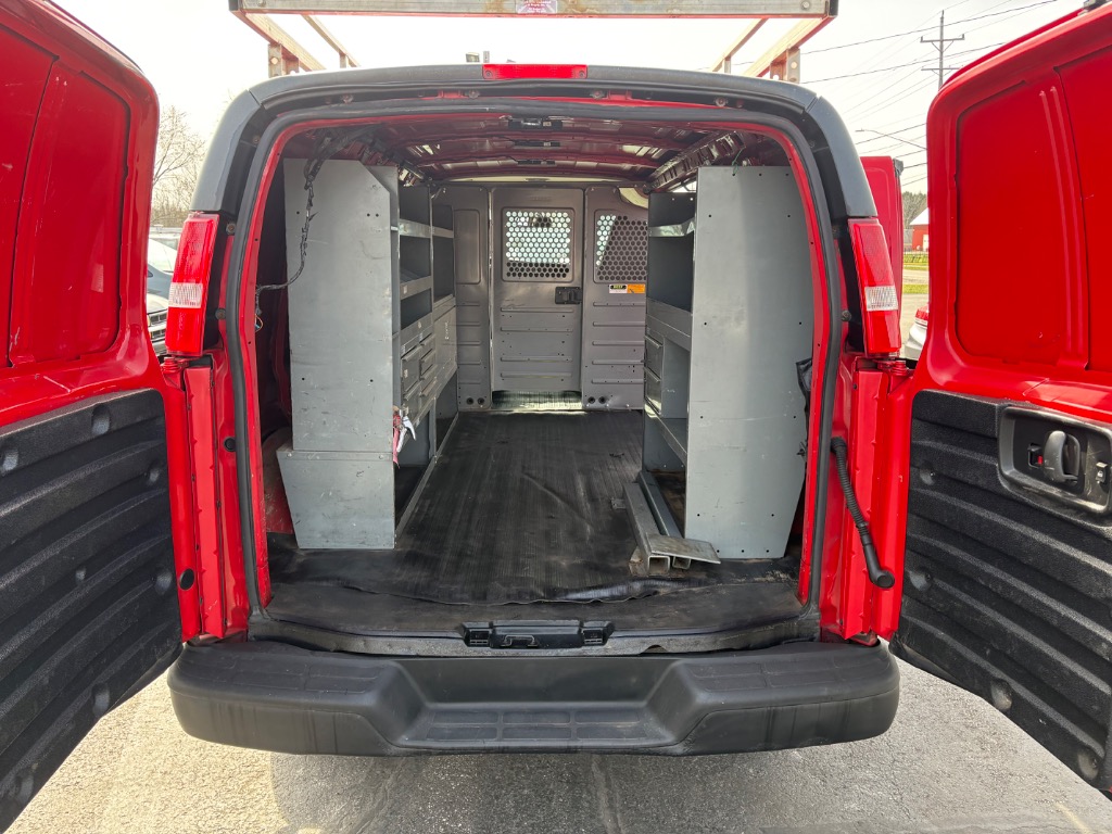 2017 Chevrolet Express Cargo Work Van - Photo 32