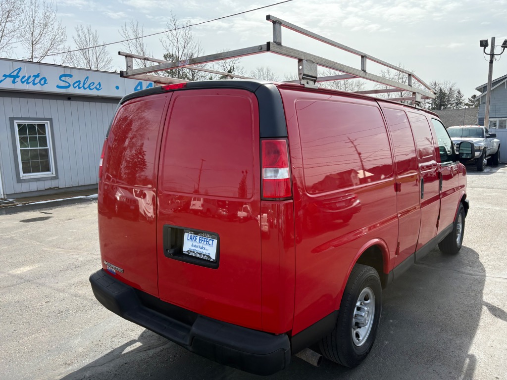 2017 Chevrolet Express Cargo Work Van - Photo 8
