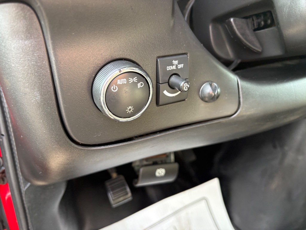 2017 Chevrolet Express Cargo Work Van - Photo 18