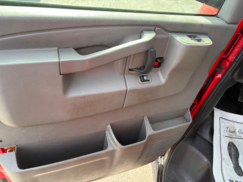 2017 Chevrolet Express Cargo Work Van - Photo 12