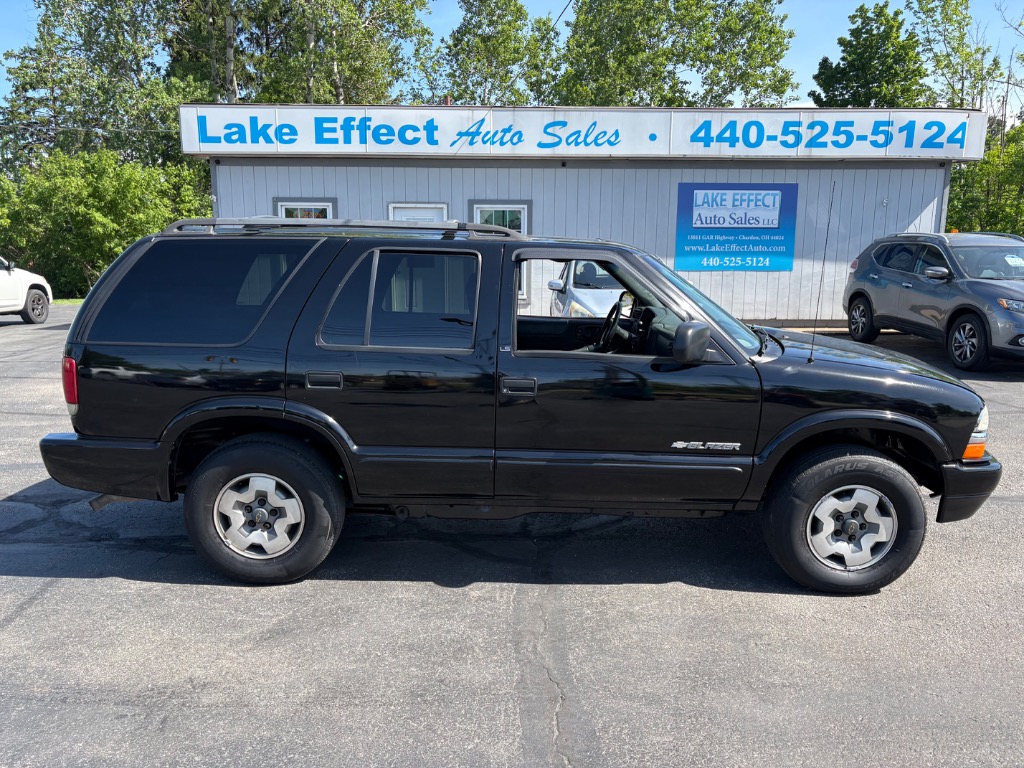 2003 Chevrolet Blazer LS 4WD's photo