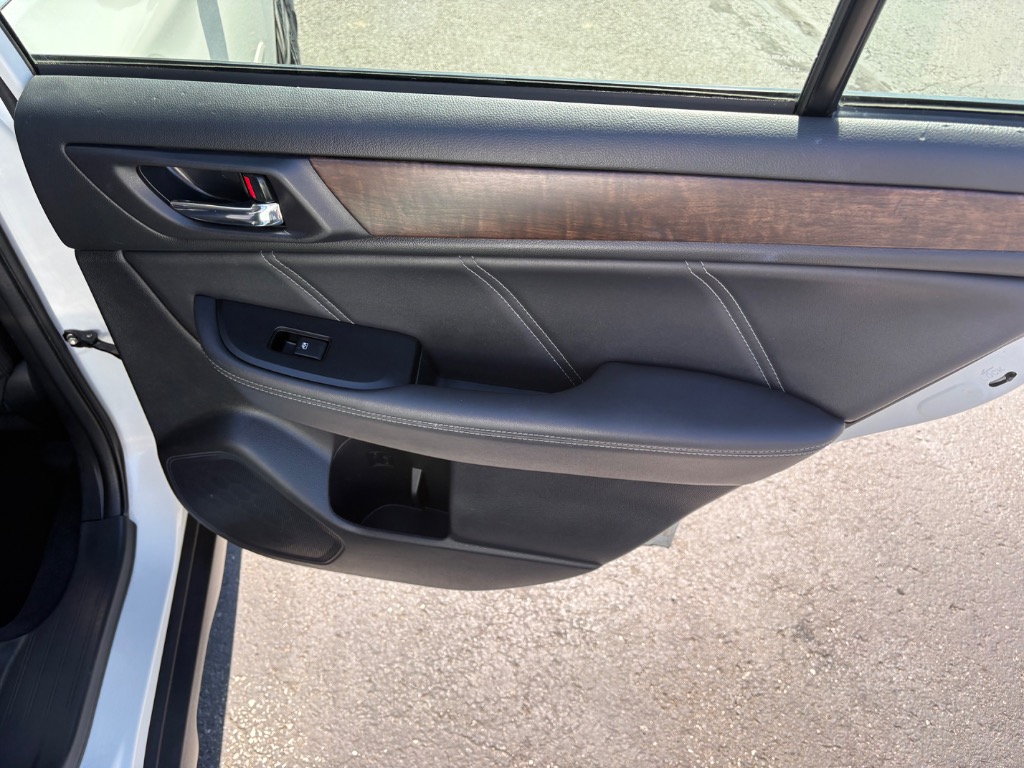 2018 Subaru Outback Limited - Photo 38