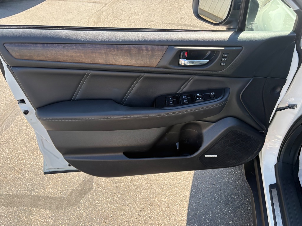 2018 Subaru Outback Limited - Photo 19