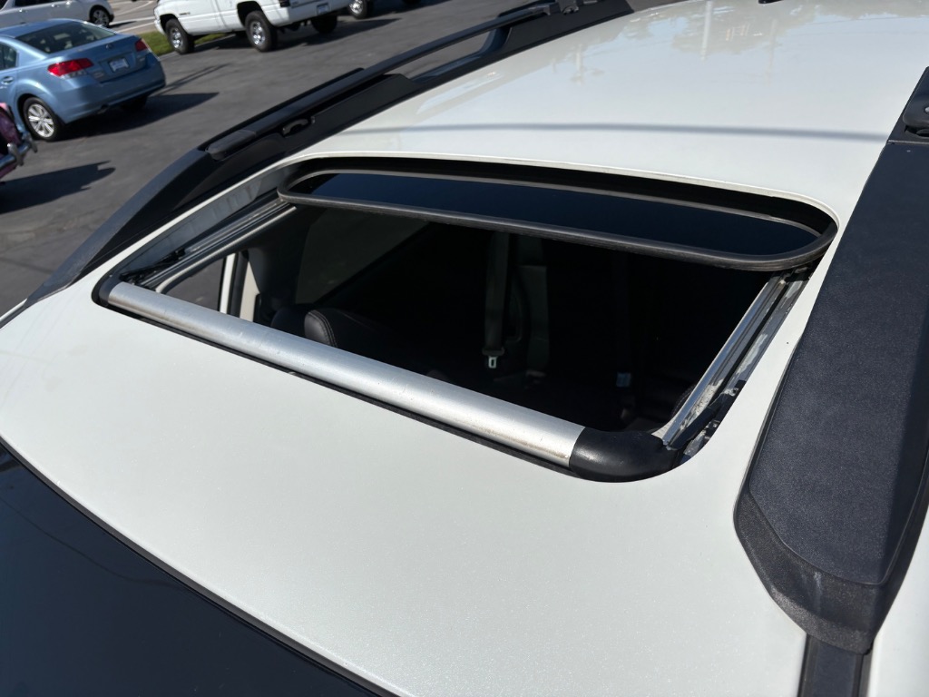 2018 Subaru Outback Limited - Photo 8
