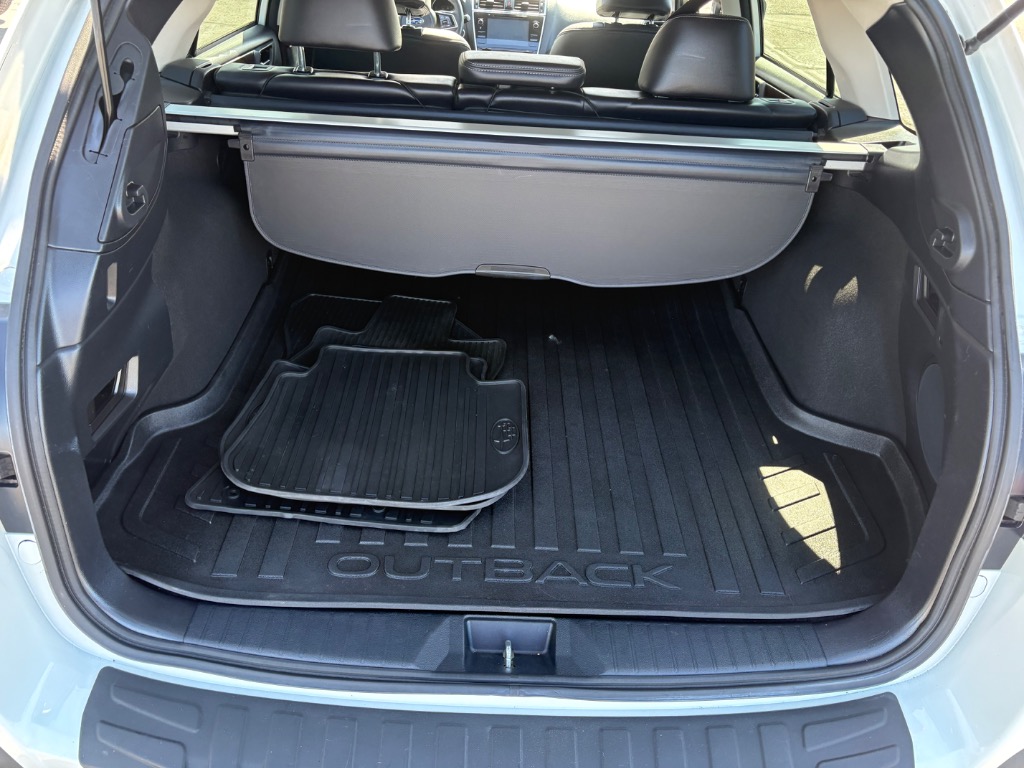 2018 Subaru Outback Limited - Photo 42