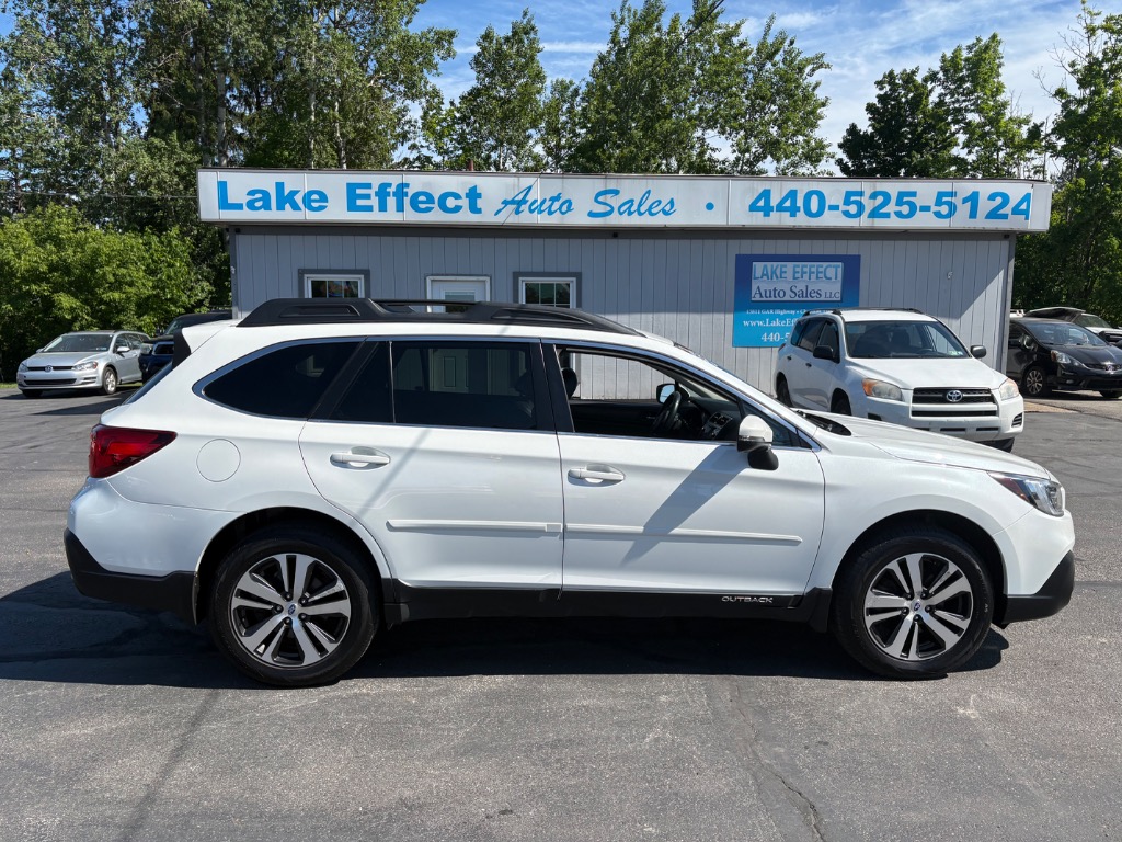 2018 Subaru Outback 2.5i Limited's photo