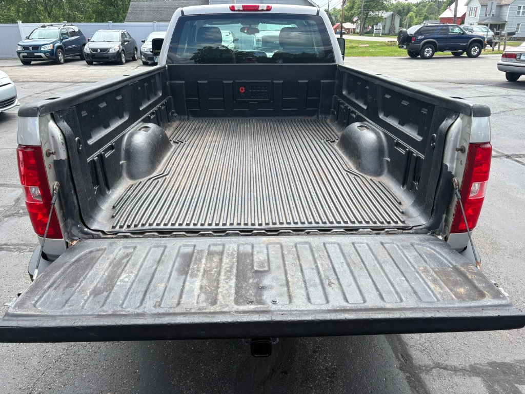 2008 Chevrolet Silverado 2500HD Work Truck - Photo 9