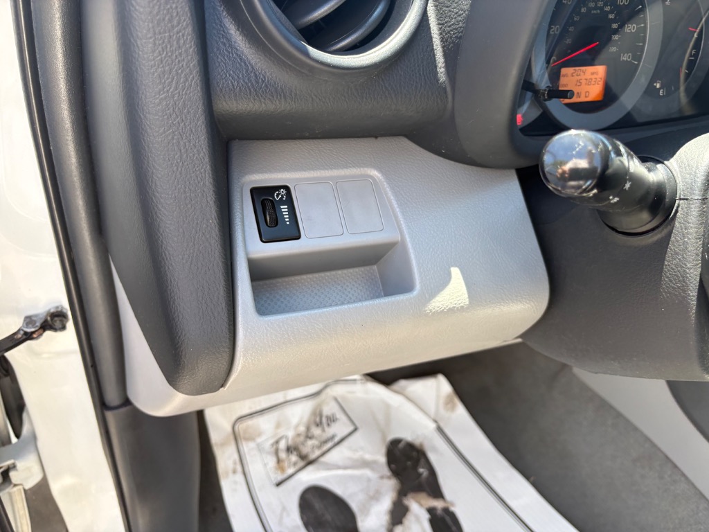 2012 Toyota RAV4 Base - Photo 17