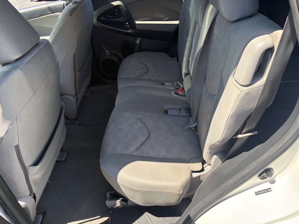 2012 Toyota RAV4 Base - Photo 28