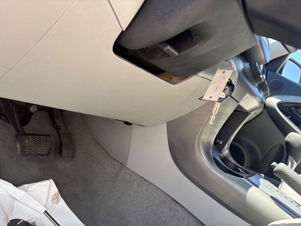 2012 Toyota RAV4 Base - Photo 16