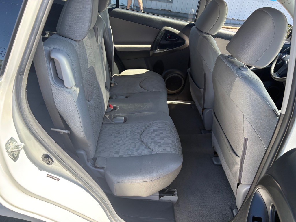 2012 Toyota RAV4 Base - Photo 30
