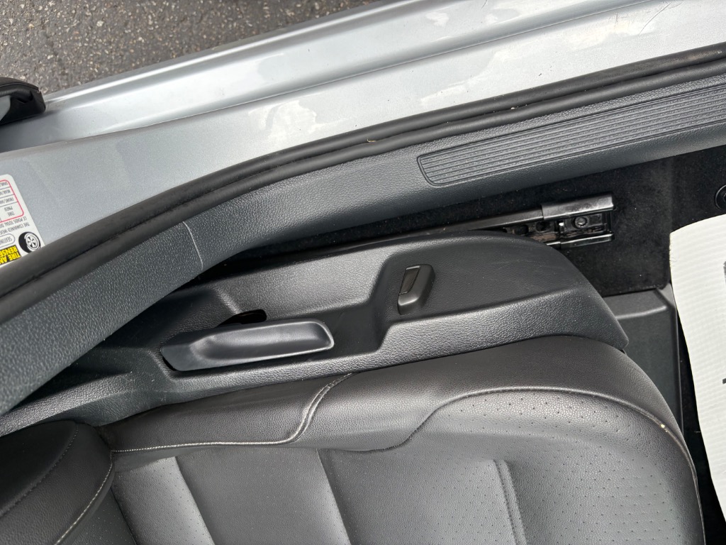 2015 Volkswagen Golf SportWagen 19