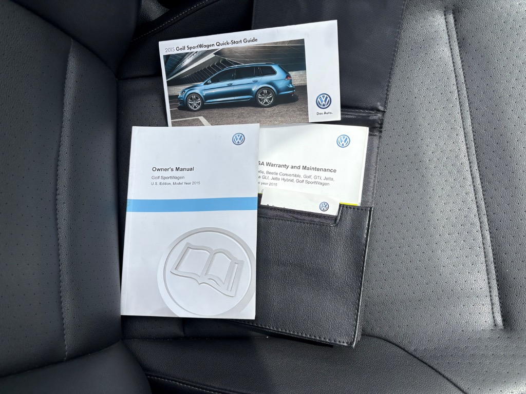 2015 Volkswagen Golf SportWagen 33
