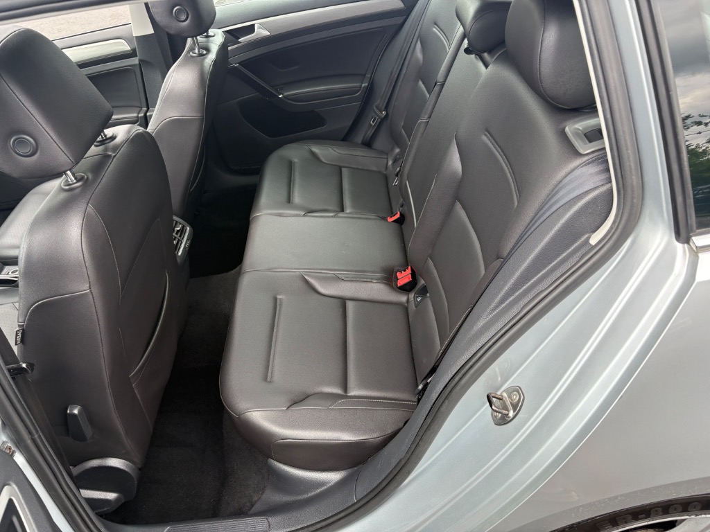 2015 Volkswagen Golf SportWagen 40