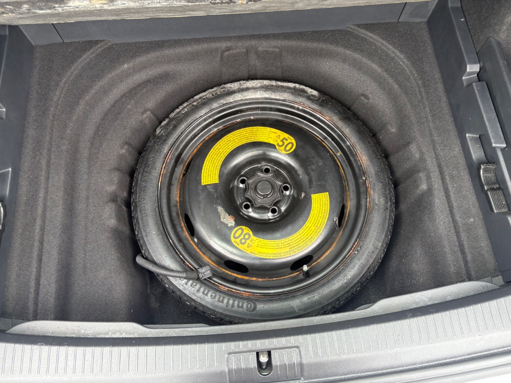 2015 Volkswagen Golf SportWagen 43