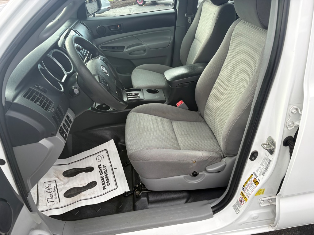 2012 Toyota Tacoma Base - Photo 12