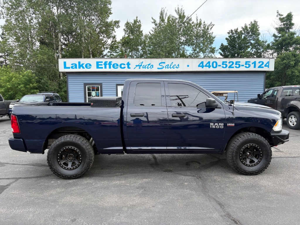 2017 RAM 1500 Express 4x4 Quad Cab 6'4's photo