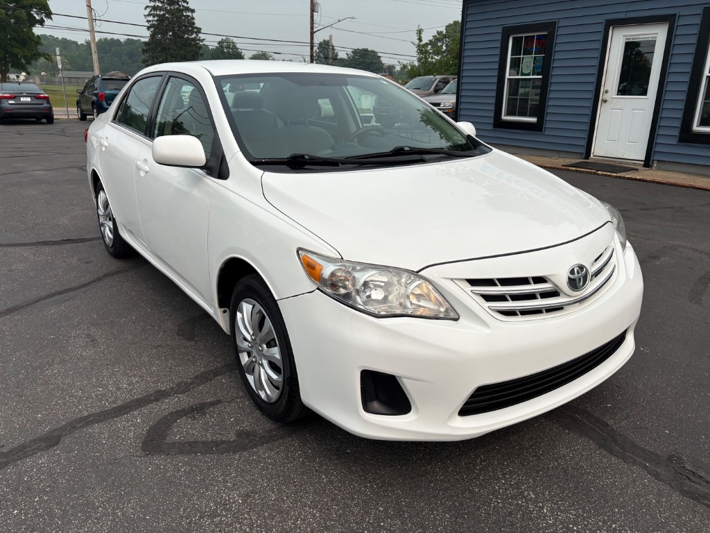 2013 Toyota Corolla LE - Image 2