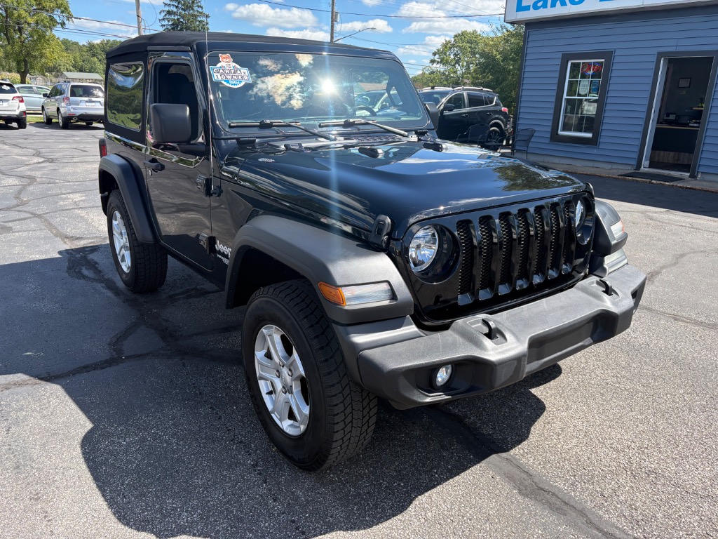 Photo 3 of 2021 Jeep Wrangler Sport