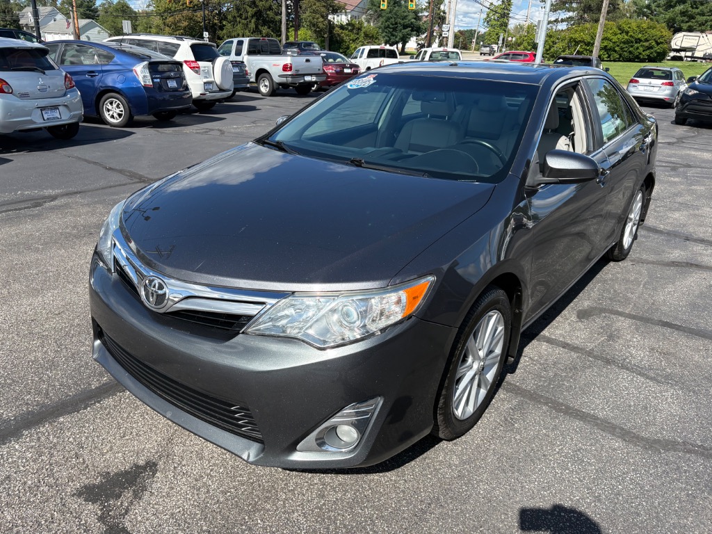 2012 Toyota Camry XLE V6 - Image 5