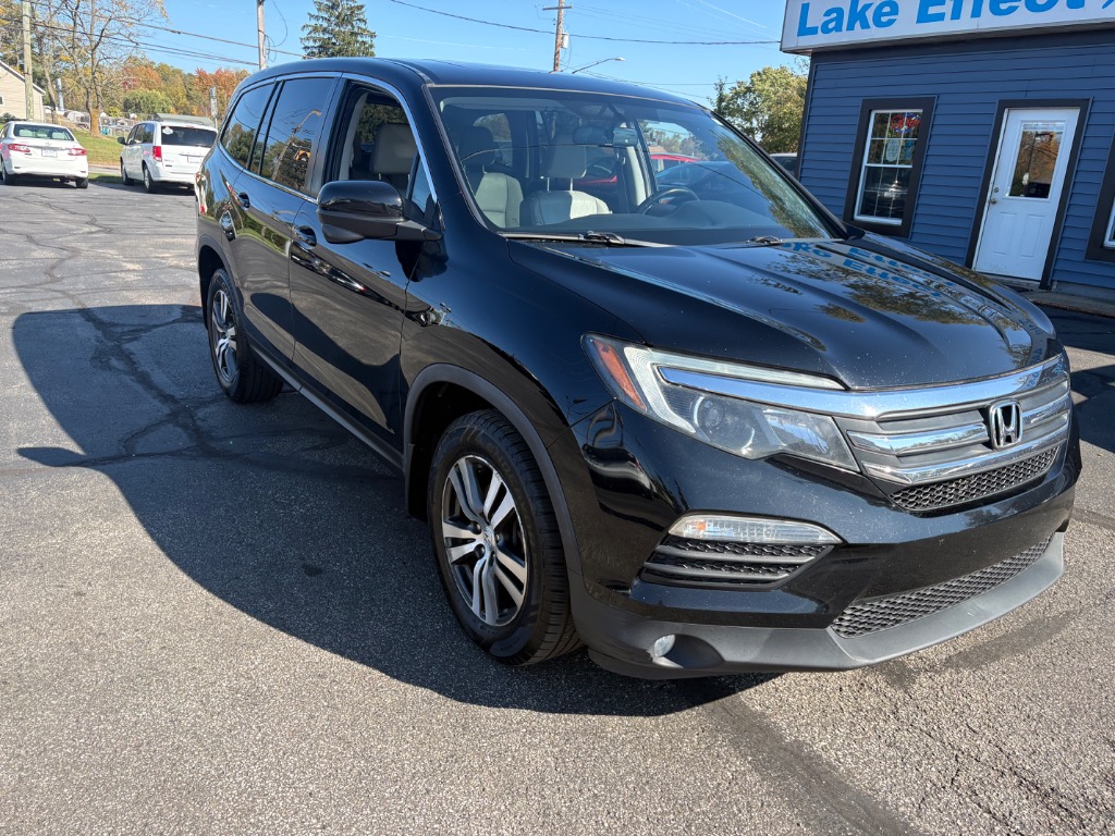 Photo 2 of 2017 Honda Pilot EX-L
