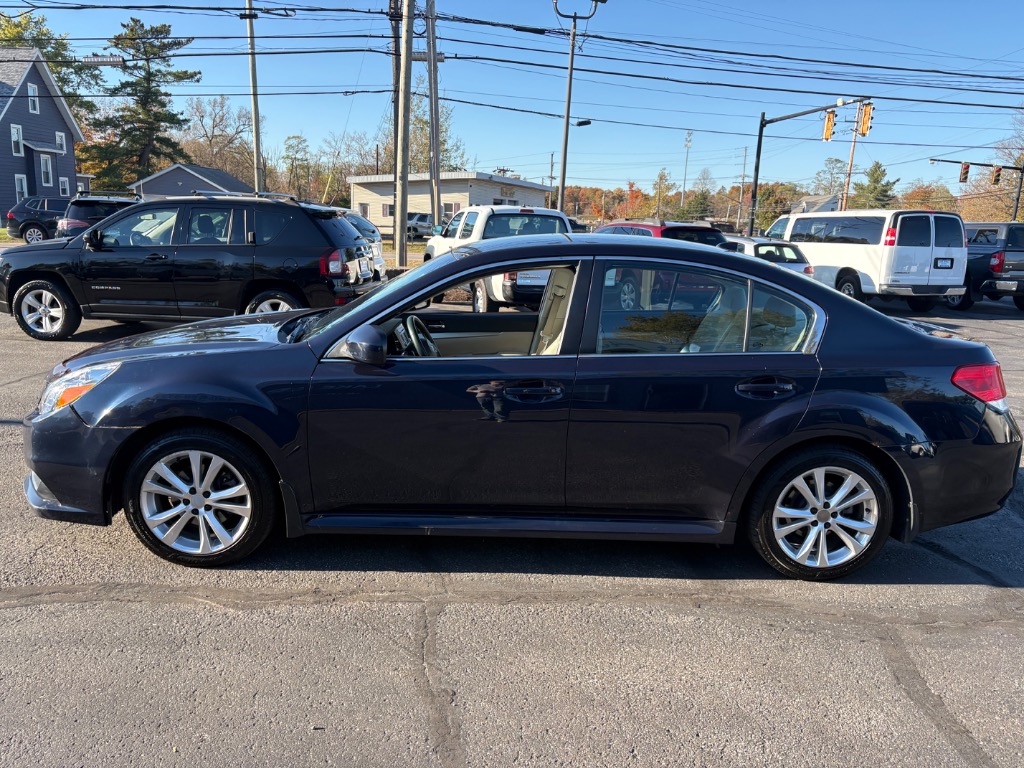 2014 Subaru Legacy 2.5i Premium - Image 5