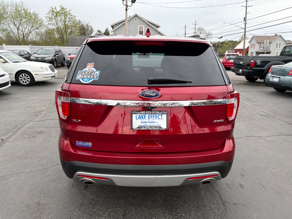 2017 Ford Explorer XLT photo 7
