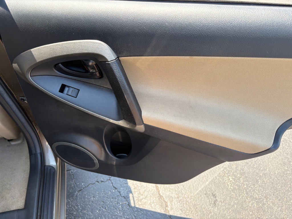 2018 Ford Explorer XLT photo 32