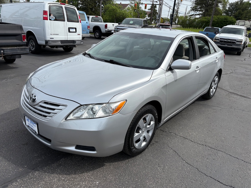 2009 Toyota Camry photo 3
