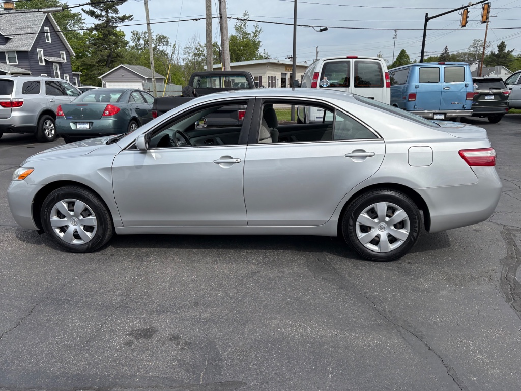 2009 Toyota Camry photo 4