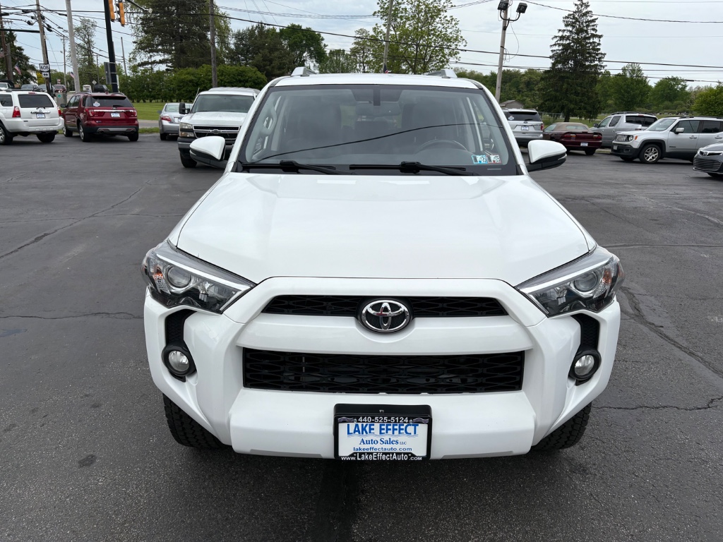 2015 Toyota 4Runner SR5 Premium photo 3
