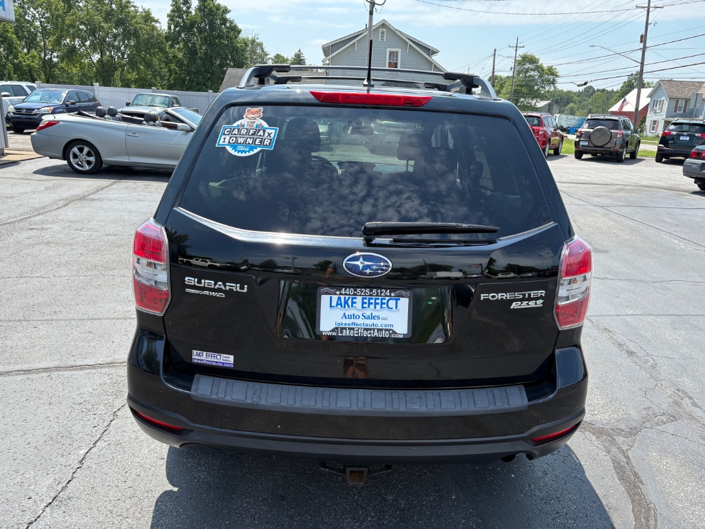 2015 Subaru Forester 2.5i Premium photo 7