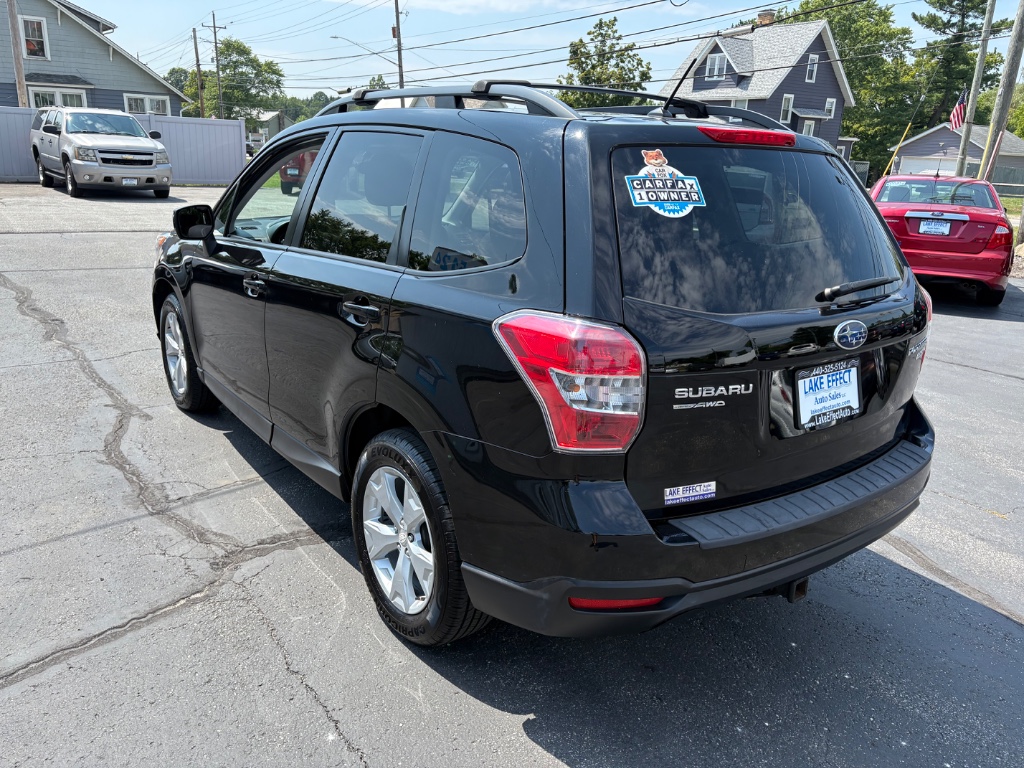 2015 Subaru Forester 2.5i Premium photo 6