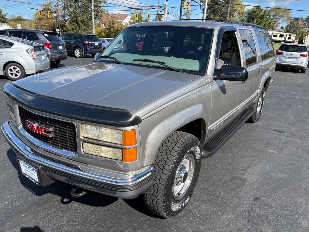 1999 Gmc Suburban SLT photo 4