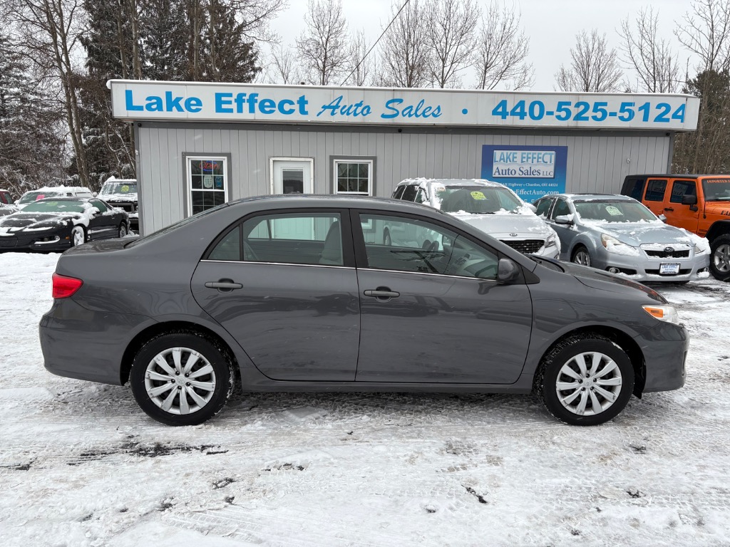 2013 Toyota Corolla LE's photo