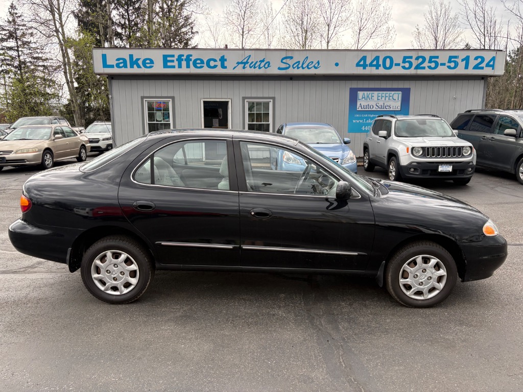 2000 Hyundai Elantra GLS