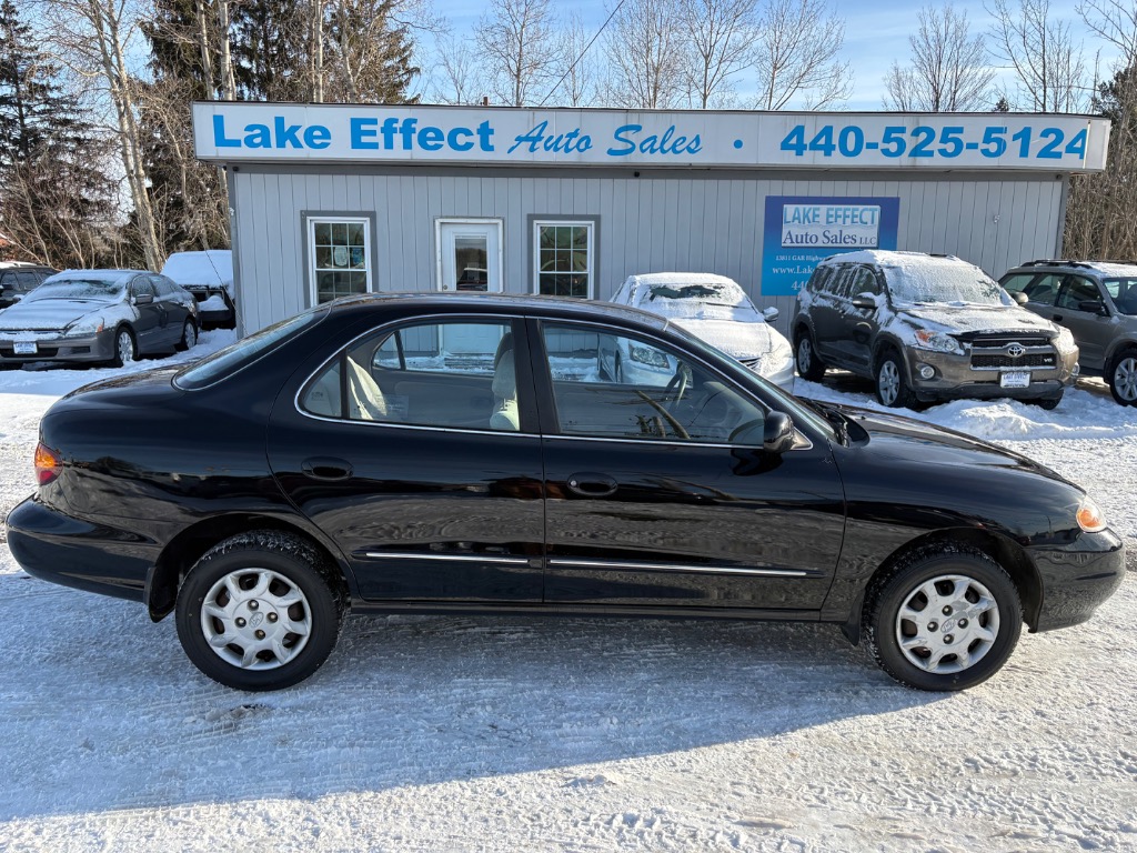 2000 Hyundai Elantra GLS