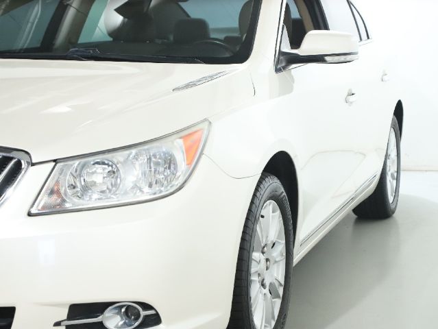 Photo 3 of 2013 Buick LaCrosse Leather