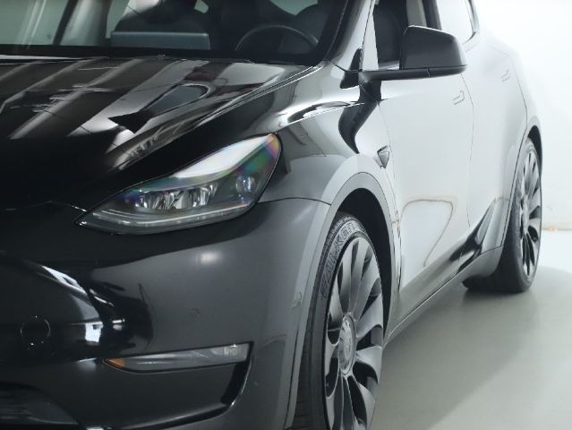 Photo 4 of 2022 Tesla Model Y Performance