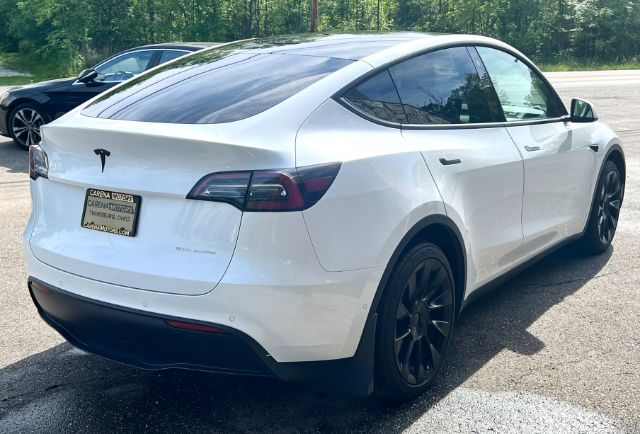 Photo 5 of 2021 Tesla Model Y Long Range