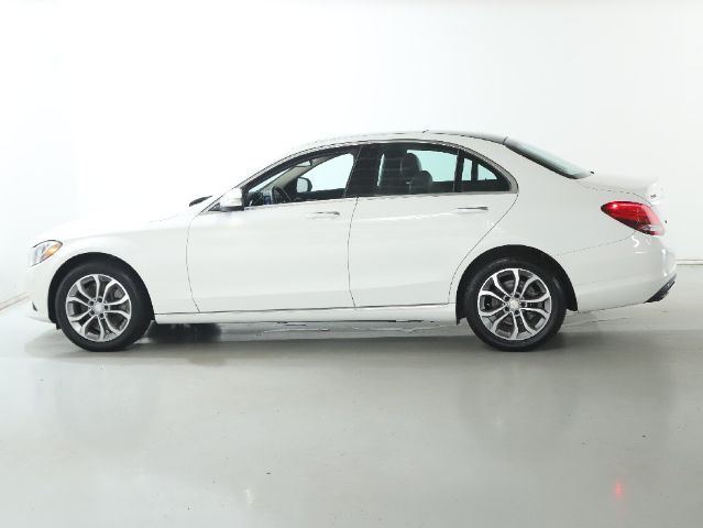 2015 Mercedes-Benz C-Class Luxury 4MATIC | Sport 4MATIC | 4MATIC - Image 4