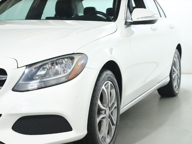 2015 Mercedes-Benz C-Class Luxury 4MATIC | Sport 4MATIC | 4MATIC - Image 3