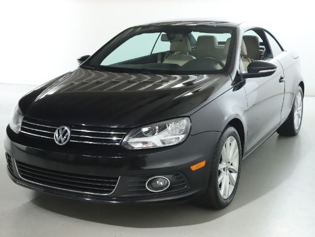 2016 Volkswagen Eos Komfort Edition - Image 3