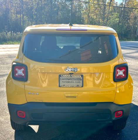 Photo 4 of 2023 Jeep Renegade Latitude