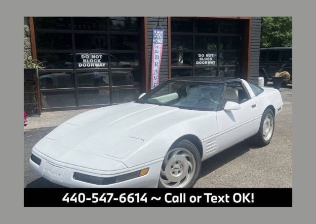 Photo 1 of 1993 Chevrolet Corvette Coupe