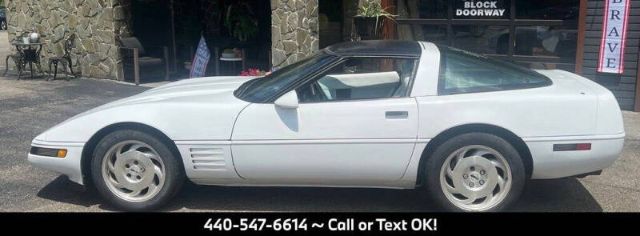 Photo 2 of 1993 Chevrolet Corvette Coupe