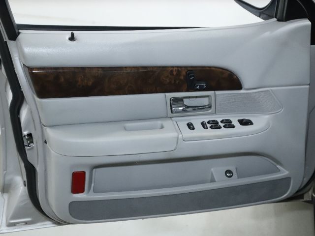 2005 Mercury Grand Marquis LSE - Photo 15
