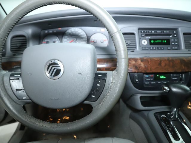 2005 Mercury Grand Marquis LSE - Photo 25